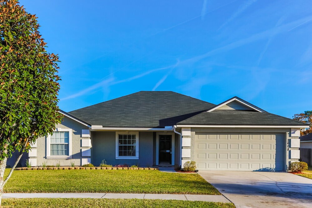 Foto principal - 2608 Royal Pointe Dr