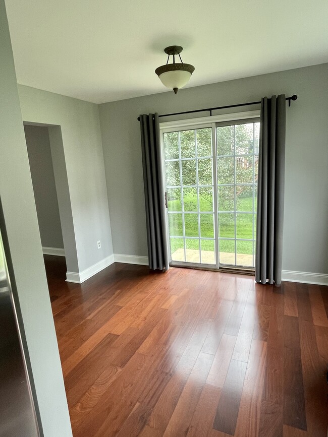 Dining room off of kitchen - 5401 Rinker Cir
