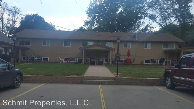 Building Photo - 2300 S St Aubin St