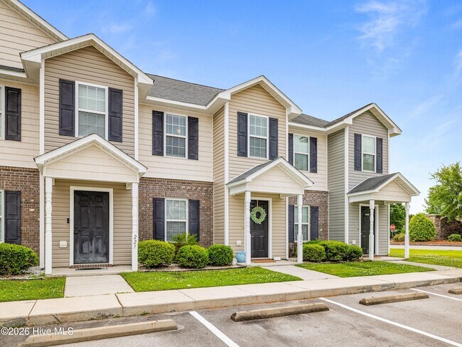 Foto del edificio - 229 Glen Cannon Drive