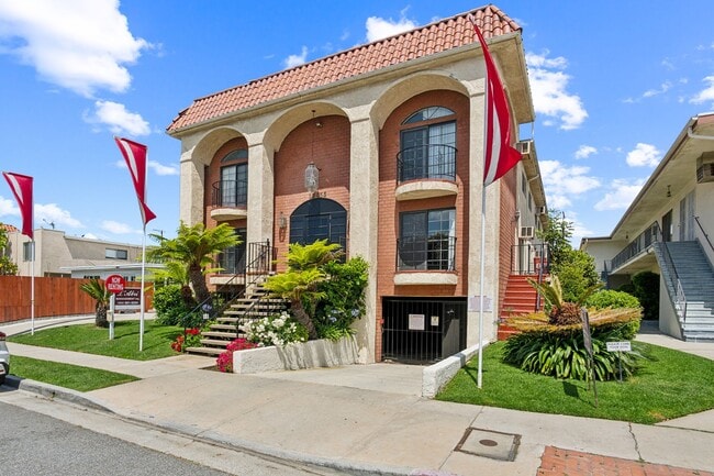Building Photo - Champlin Properties