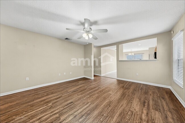 Building Photo - 10434 Boyette Creek Blvd