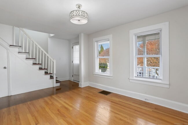 Foto del edificio - 8 3rd St