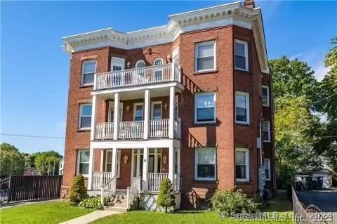 Building Photo - 15 Imlay St