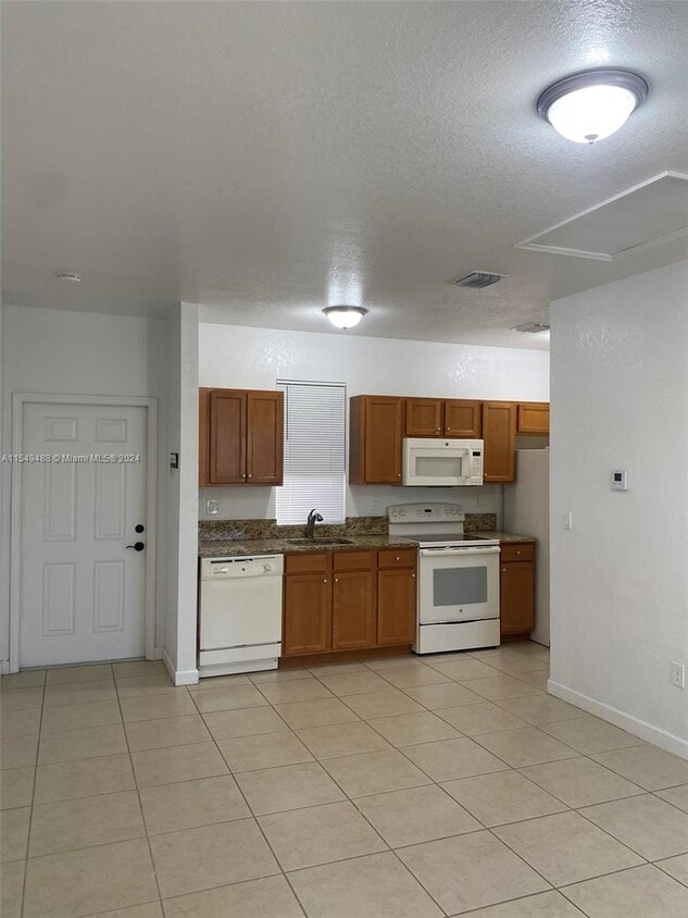 17005 SW 96th St, Miami, FL 33196 House Rental in Miami, FL