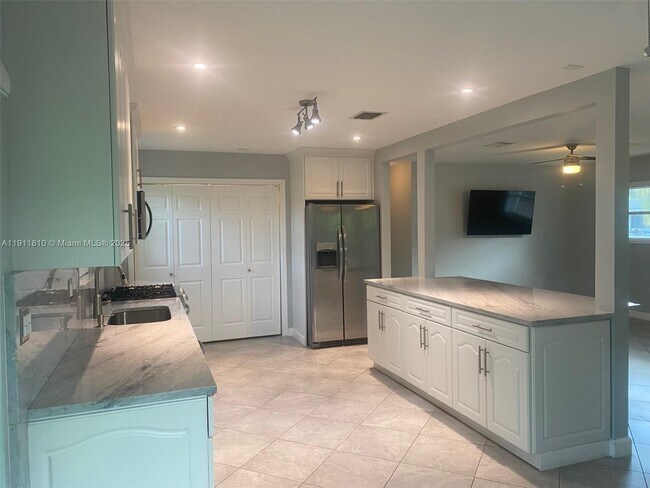 Foto del edificio - 6255 SW 62nd Ct