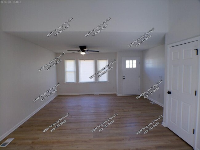 Foto del edificio - 302 S Franklin St