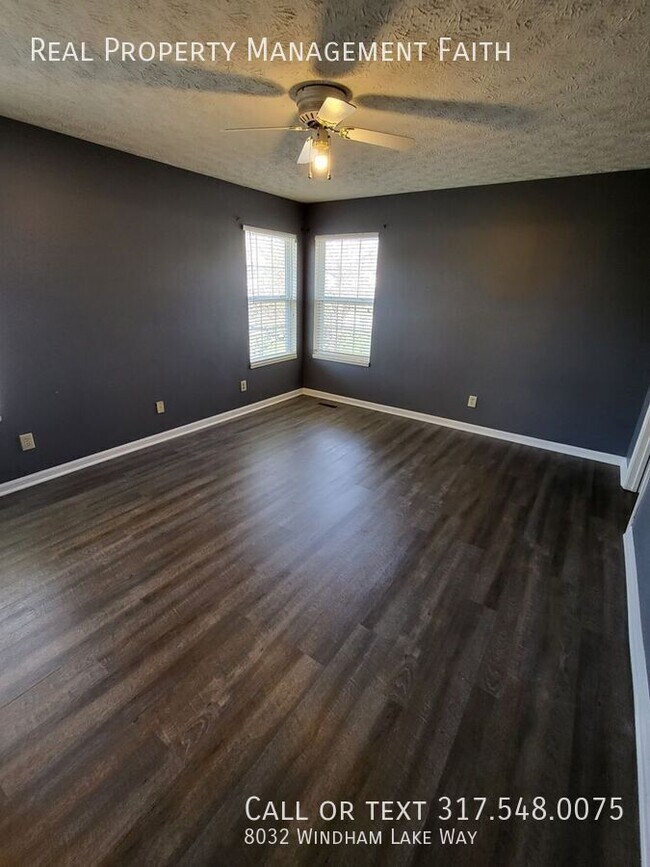Foto del edificio - 8032 Windham Lake Way