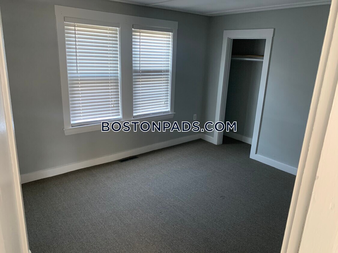 851 Main St, Reading, MA 01867 Room for Rent in Reading, MA