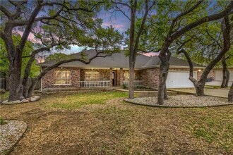 Building Photo - 511 Susana Dr