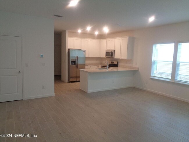 Building Photo - Middleburg Townhome for Rent