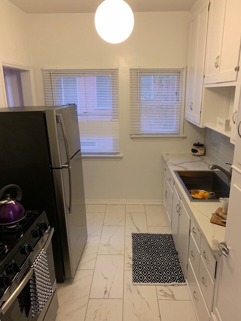 Kitchen - 1105 Mound Ave
