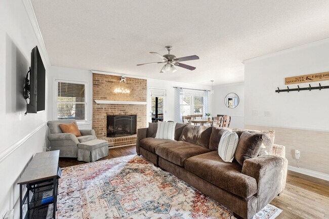 Foto del edificio - 46 Forest Trail Ct