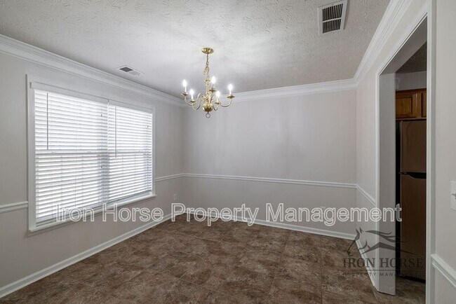 Foto del edificio - 3331 Glen Summit Ln