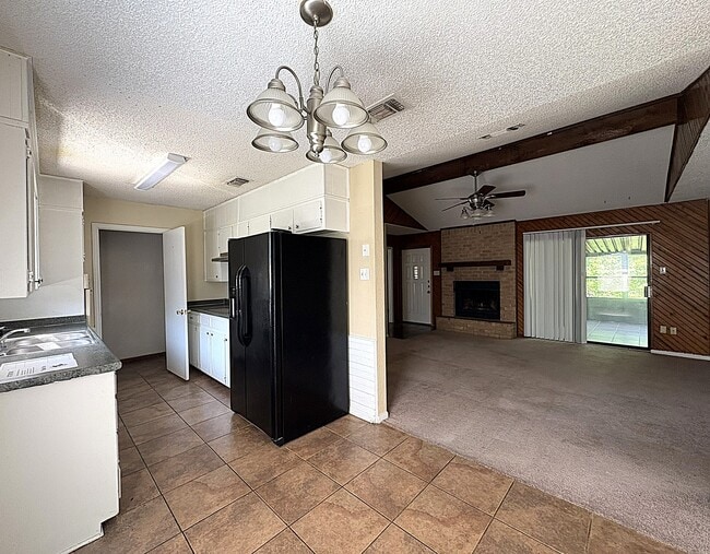 Building Photo - 2309 Whitney Dr