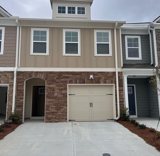 Building Photo - 6440 Scudders Dr