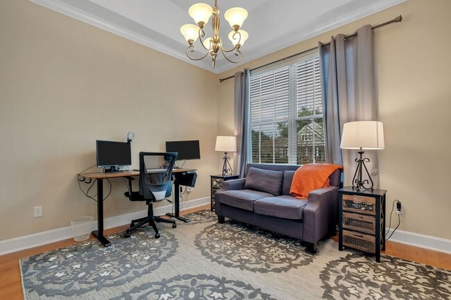 Foto del edificio - Southwood Home With Large Yard