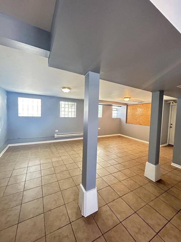 Building Photo - 7756 South Evans Avenue