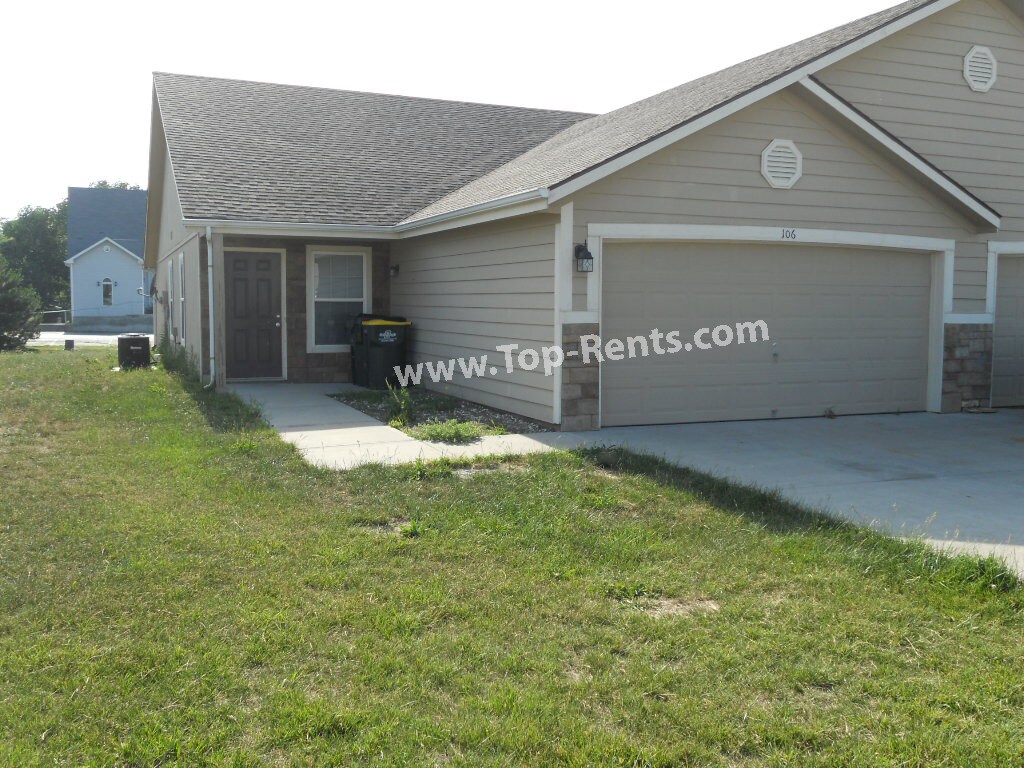Primary Photo - 309 W 5th St