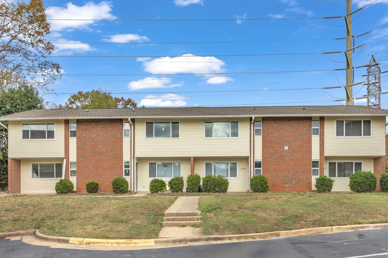 Foto principal - 2 Bedroom Walking Distance to NCSU!