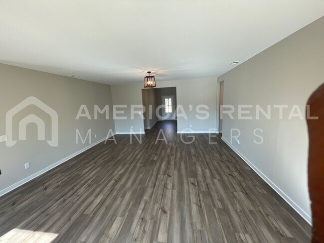 Foto del edificio - Home for Rent in Jasper, AL!!!  Available ...