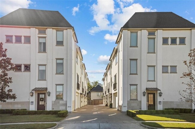 Building Photo - 3515 Normandy Ave