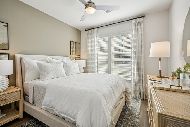 Building Photo - The Sutton