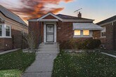 Foto principal - 5315 S Hamlin Ave