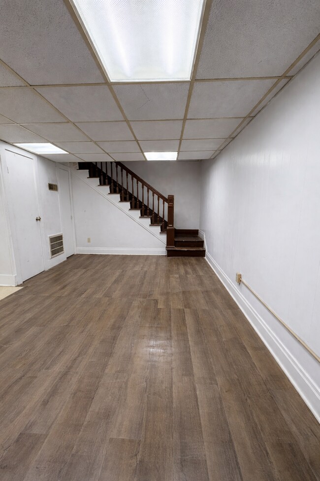 Foto del edificio - 370 Falling Run Rd