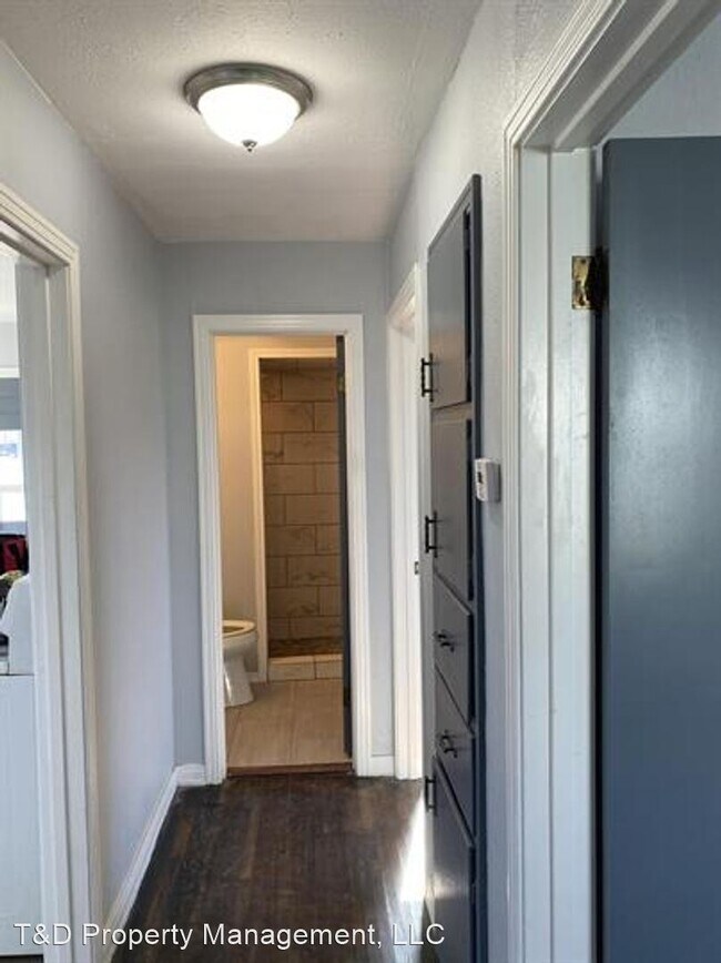 Foto del edificio - 3 br, 1 bath House - 701 West Grover St.