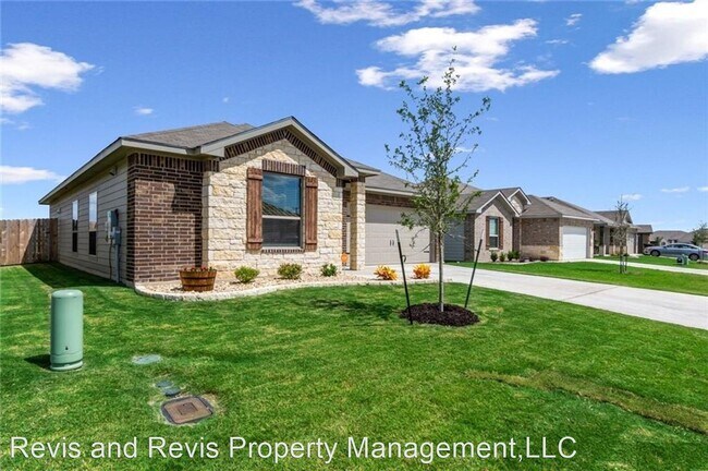 Building Photo - 4 br, 2 bath House - 1309 LAKEWAY CROSSING...