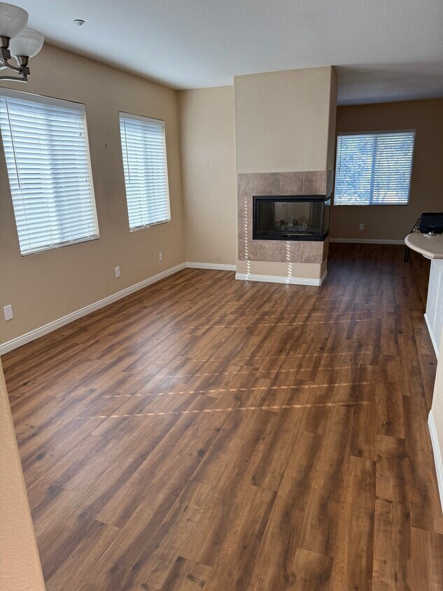 Foto principal - 3177 Dehesa Rd
