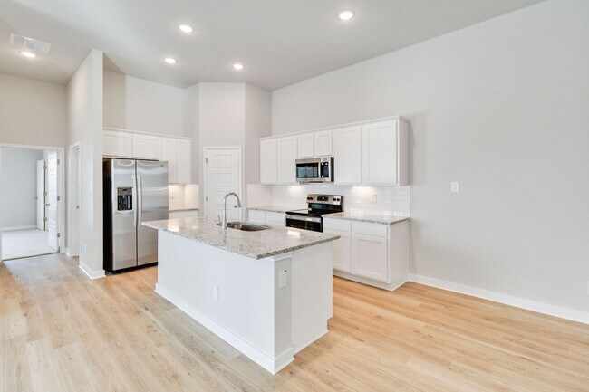 Foto del edificio - Want luxury living in the Far West ...Look no further...Amanda Park is it!