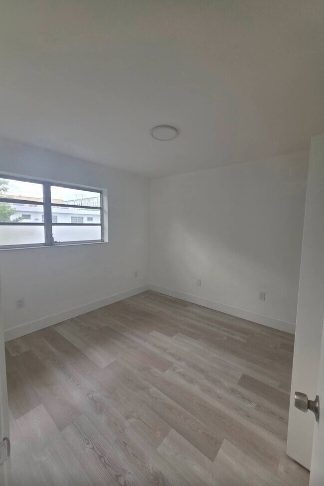 Foto del edificio - 1470 NW 3rd St