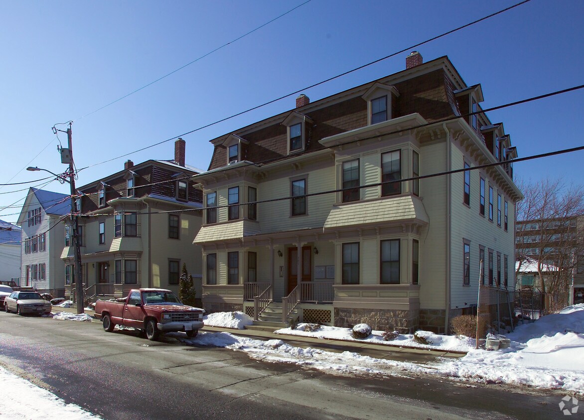 Primary Photo - 465-477 3rd St