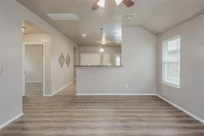 Foto del edificio - 8113 Frye Ln