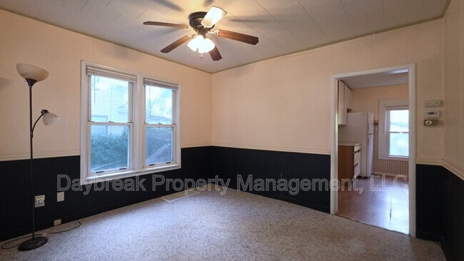 Foto del edificio - 912 9th St N