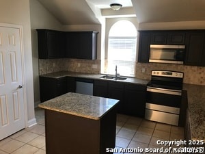 Foto del edificio - 2846 Olive Ave