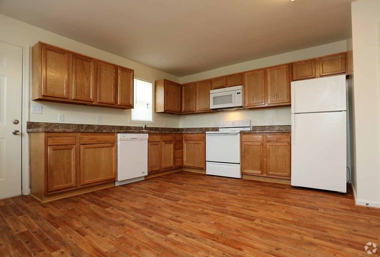 Colleges In Richmond Va >> College Park Apartments Colleges In Richmond Va >> College Park Apartments