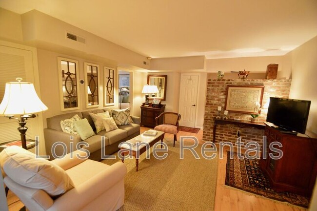 Foto del edificio - 55 Ashley Ave
