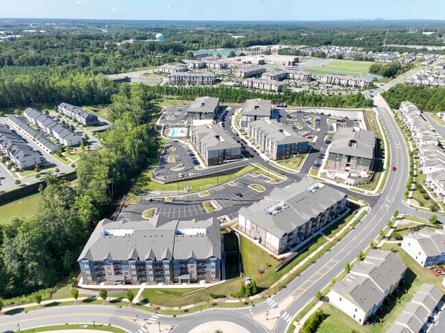 Aerial Photo - Aventine Huntersville