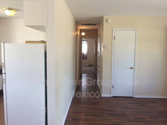 Foto del edificio - 10116 Matthew Ave NE
