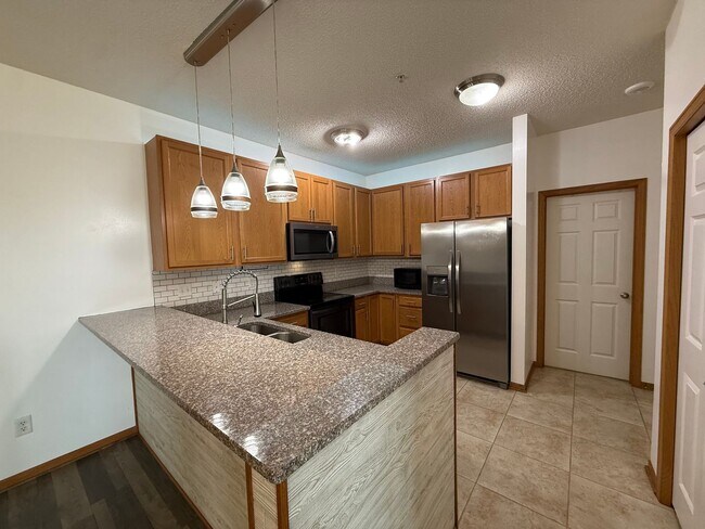 Foto del edificio - 14649 Sapphire Way