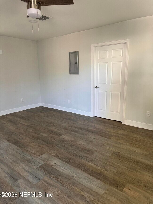 Building Photo - 2357 College St