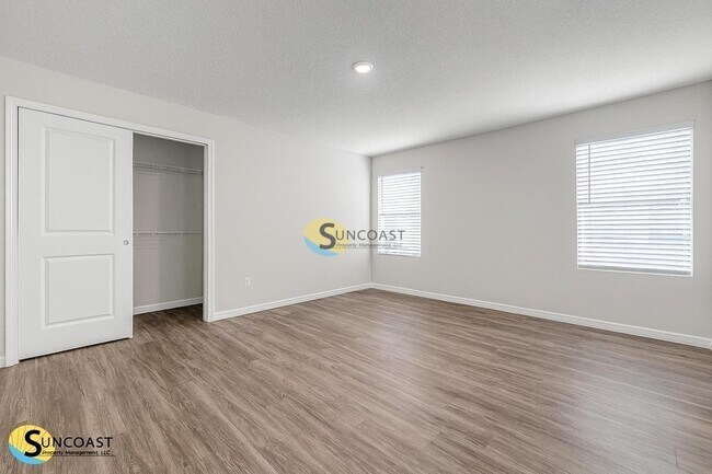 Building Photo - 6414 Sweetbay Ln
