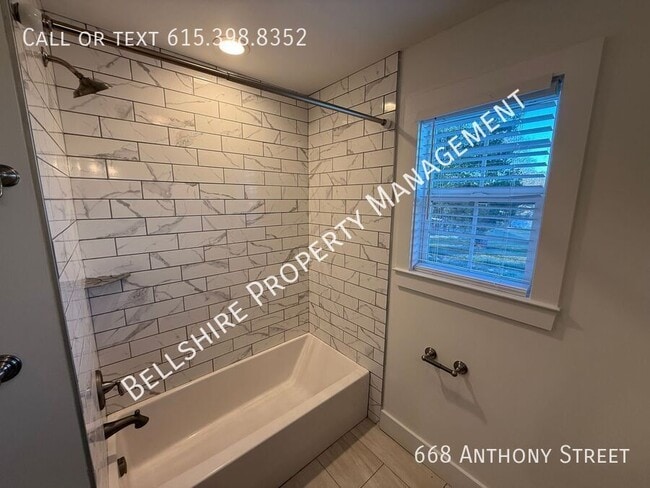 Foto del edificio - 668 Anthony St