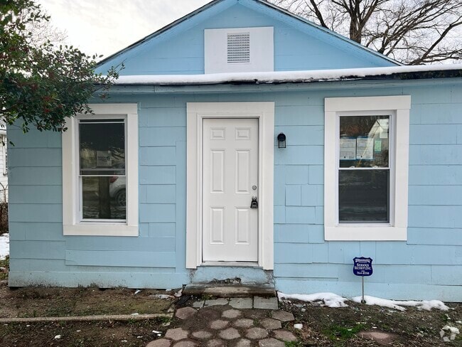 Building Photo - 6207 Danville Ave