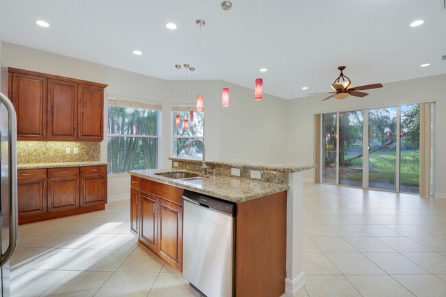 Building Photo - 11351 Majestic Acres Terrace