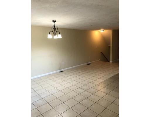 Building Photo - 651B Plantation St