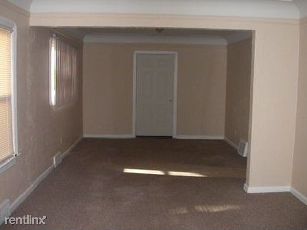 Building Photo - 3 br, 2 bath House - 17310 Birwood St